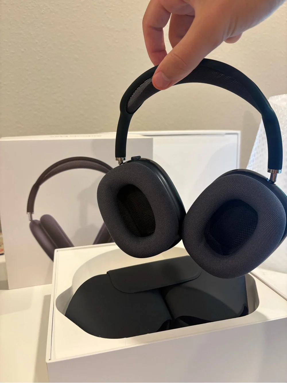 Apple AirPods Max Headphones - Black USB-C